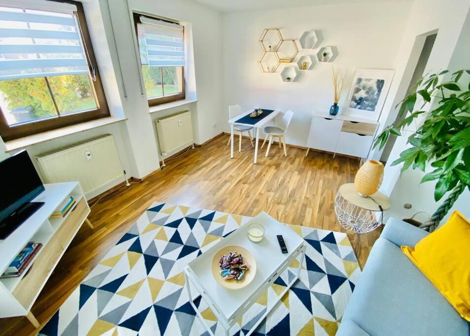 Moderne Wohnung In Vorstadtidylle Zu Bayreuth Heinersreuth Exterior foto